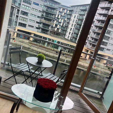 Clarance Docks Apartment 利兹 外观 照片