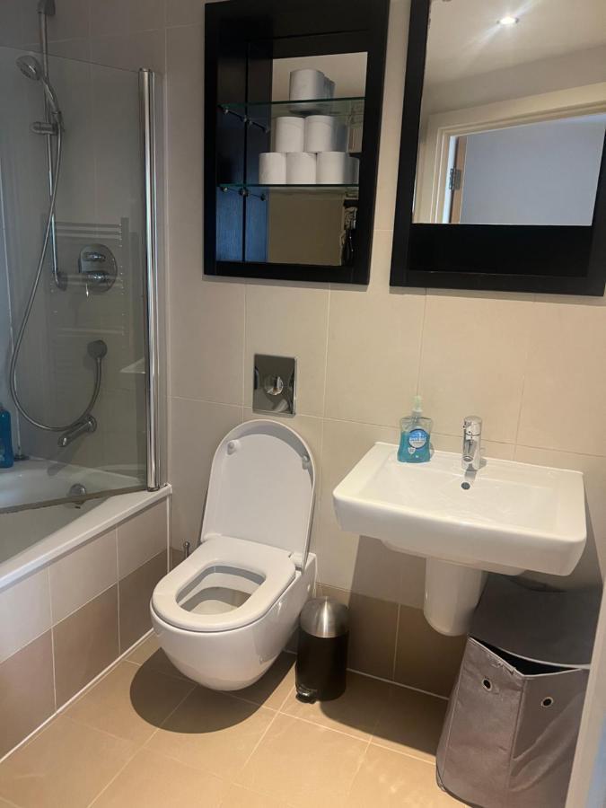 Clarance Docks Apartment 利兹 外观 照片